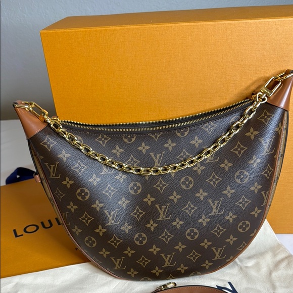 Louis Vuitton Reverse Monogram Canvas Loop Hobo - Picture 2 of 15